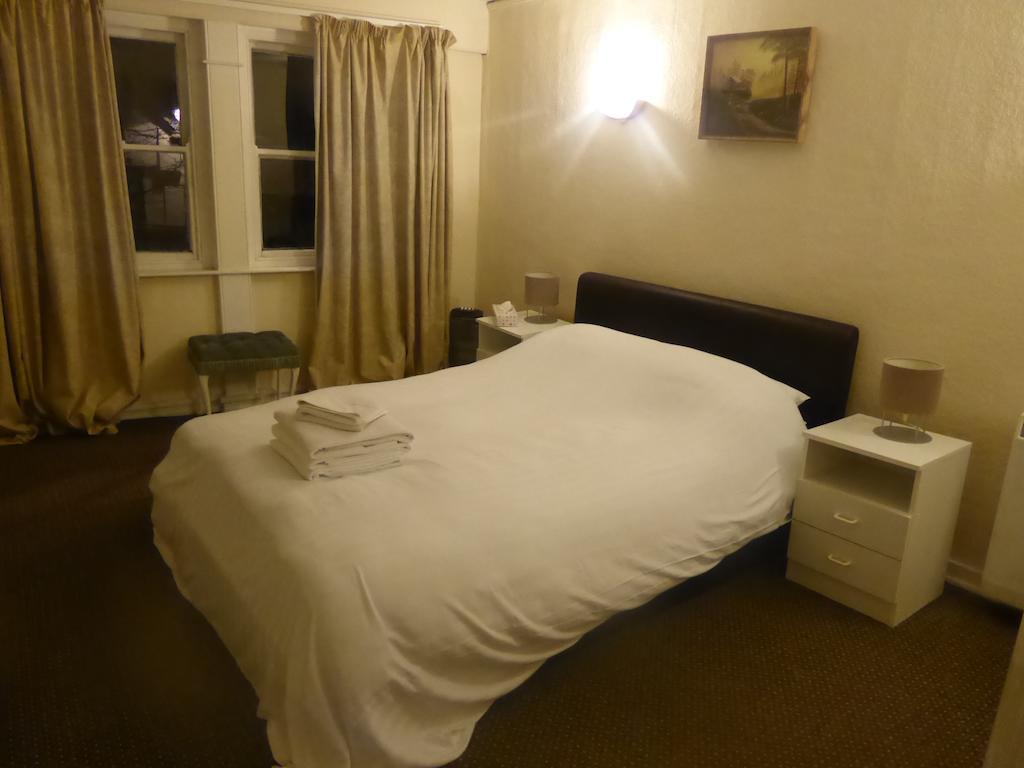 Kings Arms Hotel Penryn Kamer foto
