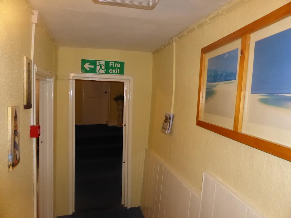 Kings Arms Hotel Penryn Buitenkant foto