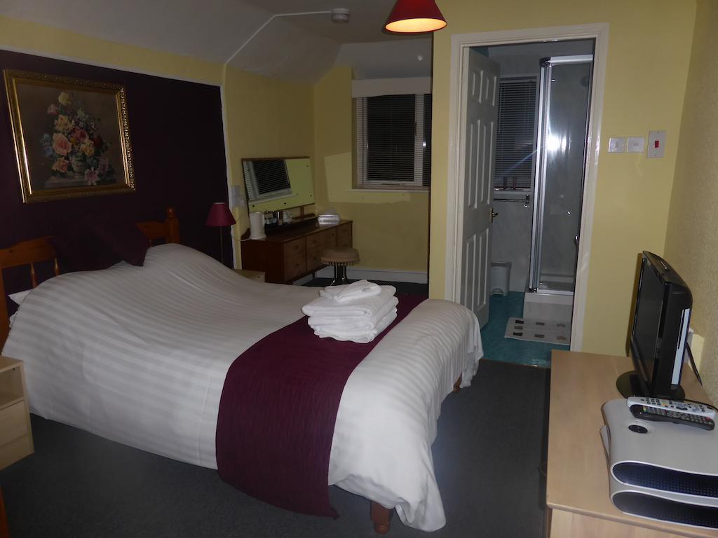 Kings Arms Hotel Penryn Buitenkant foto