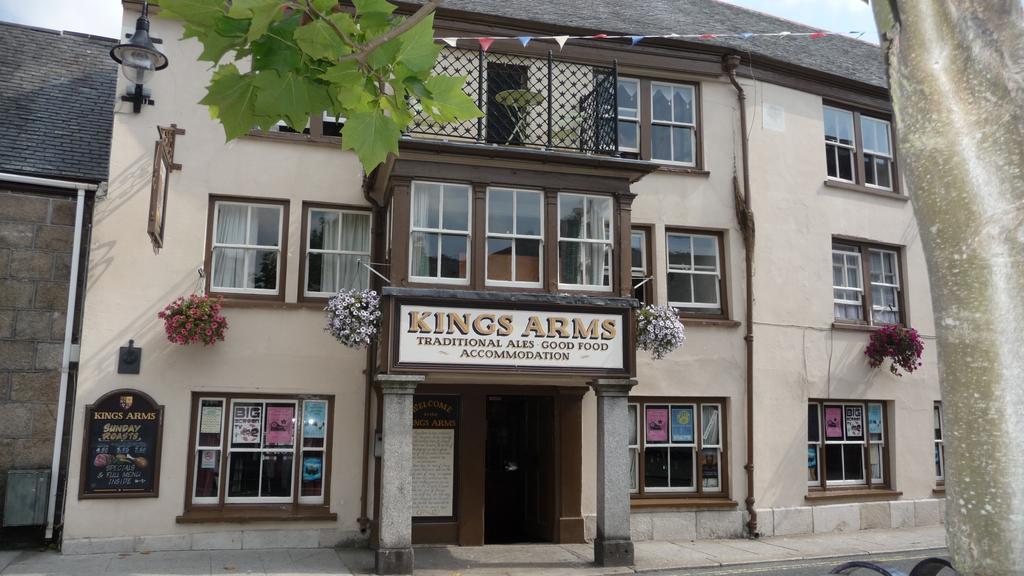 Kings Arms Hotel Penryn Buitenkant foto