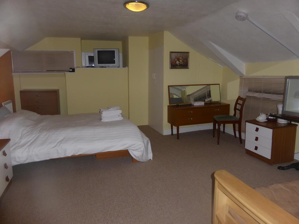 Kings Arms Hotel Penryn Buitenkant foto